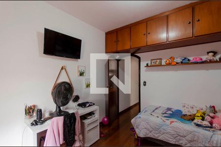 Casa à venda com 157m², 4 quartos e 2 vagas Casa à venda com 157m², 4 quartos e 2 vagasQuarto 2