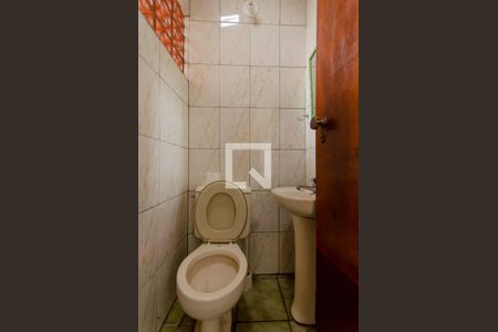 Casa à venda com 157m², 4 quartos e 2 vagas Casa à venda com 157m², 4 quartos e 2 vagasLavabo Externo