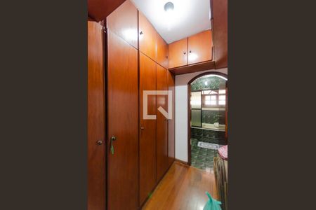 Casa à venda com 157m², 4 quartos e 2 vagas Casa à venda com 157m², 4 quartos e 2 vagasCloset Suíte