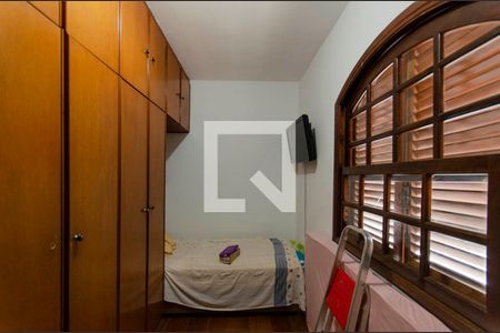 Casa à venda com 157m², 4 quartos e 2 vagas Casa à venda com 157m², 4 quartos e 2 vagasQuarto 3