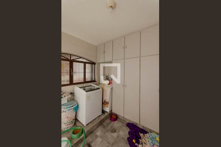 Casa à venda com 157m², 4 quartos e 2 vagas Casa à venda com 157m², 4 quartos e 2 vagasÁrea de Serviço