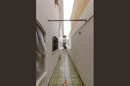 Casa à venda com 157m², 4 quartos e 2 vagas Casa à venda com 157m², 4 quartos e 2 vagasCorredor Lateral