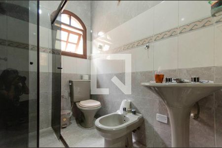 Casa à venda com 157m², 4 quartos e 2 vagas Casa à venda com 157m², 4 quartos e 2 vagasBanheiro