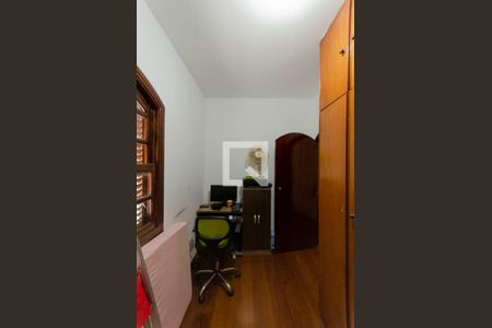 Casa à venda com 157m², 4 quartos e 2 vagas Casa à venda com 157m², 4 quartos e 2 vagasQuarto 3