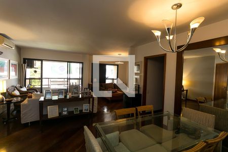 sala de apartamento à venda com 3 quartos, 130m² em Real Parque, São Paulo