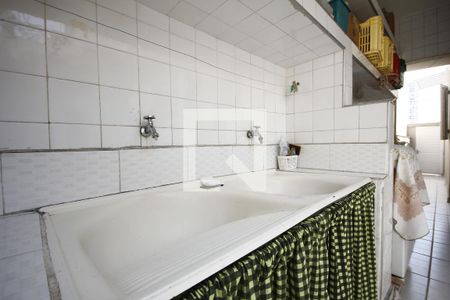 Casa à venda com 300m², 3 quartos e 2 vagasÁrea de Serviço