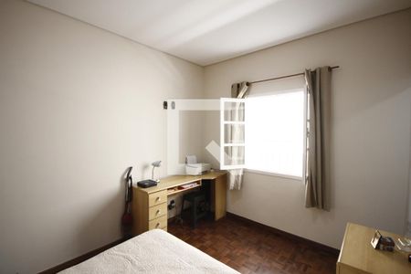 Casa à venda com 300m², 3 quartos e 2 vagasSuíte 2