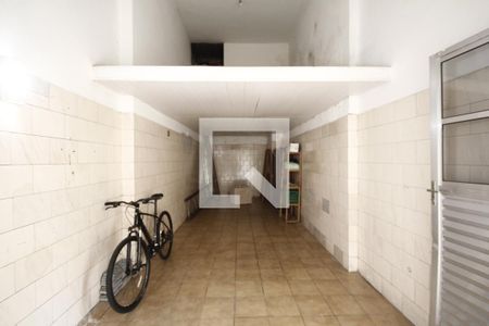 Casa à venda com 300m², 3 quartos e 2 vagasGaragem