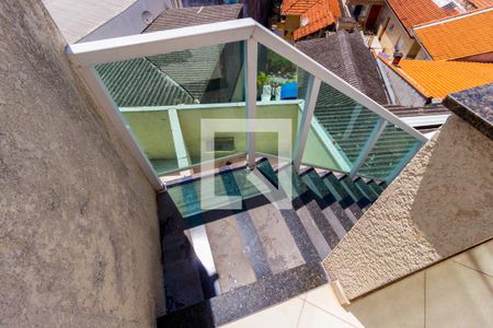 Casa à venda com 320m², 3 quartos e 5 vagasEscada