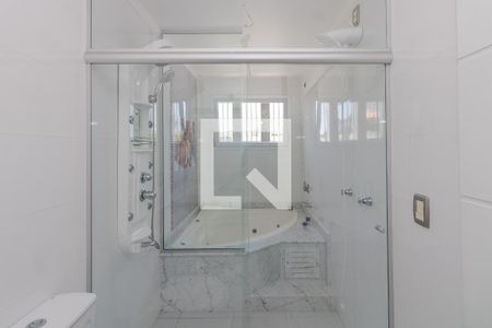 Casa para alugar com 395m², 4 quartos e 5 vagasQuarto Suíte - Banheiro