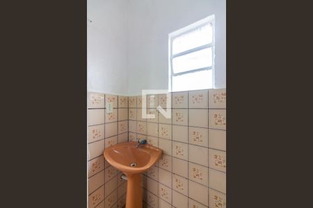 Banheiro de casa para alugar com 1 quarto, 115m² em Conceição, Osasco