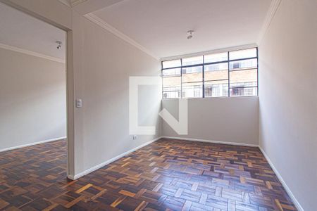 Quarto 1/Sala de apartamento para alugar com 3 quartos, 86m² em Cristo Rei, Curitiba