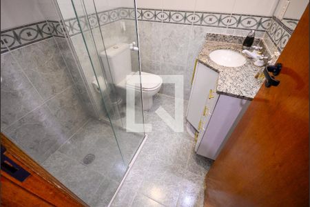Apartamento à venda com 95m², 3 quartos e 3 vagas Apartamento à venda com 95m², 3 quartos e 3 vagasBanheiro Social