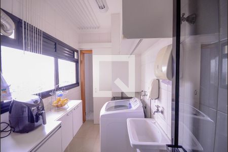 Apartamento à venda com 95m², 3 quartos e 3 vagas Apartamento à venda com 95m², 3 quartos e 3 vagasArea de Serviço