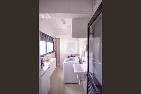 Apartamento à venda com 95m², 3 quartos e 3 vagas Apartamento à venda com 95m², 3 quartos e 3 vagasArea de Serviço