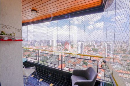Apartamento à venda com 95m², 3 quartos e 3 vagas Apartamento à venda com 95m², 3 quartos e 3 vagasVaranda