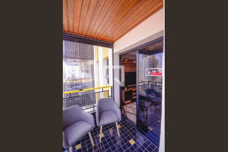 Apartamento à venda com 95m², 3 quartos e 3 vagas Apartamento à venda com 95m², 3 quartos e 3 vagasVaranda