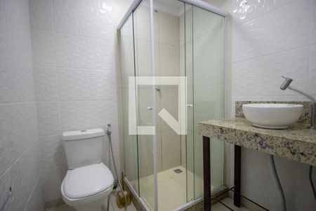 Banheiro da Suíte de casa de condomínio à venda com 3 quartos, 130m² em Vargem Grande, Rio de Janeiro