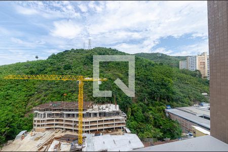 Quarto 1 de apartamento para alugar com 3 quartos, 98m² em Santa Rosa, Niterói