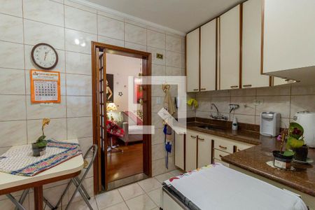 Apartamento à venda com 70m², 2 quartos e 2 vagasCozinha 