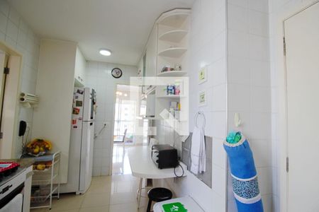 Apartamento à venda com 106m², 3 quartos e 2 vagasCozinha 