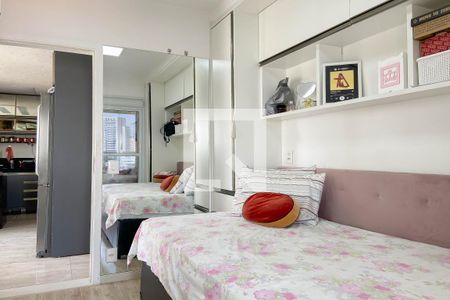 Apartamento à venda com 106m², 3 quartos e 4 vagasSuíte 2