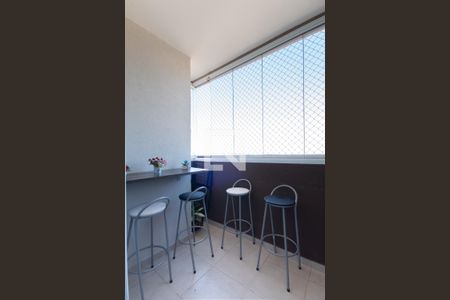 Sacada de apartamento para alugar com 3 quartos, 66m² em Rochdale, Osasco