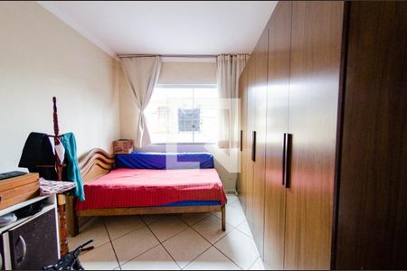 Quarto 2 de casa à venda com 3 quartos, 600m² em Palmeiras, Belo Horizonte