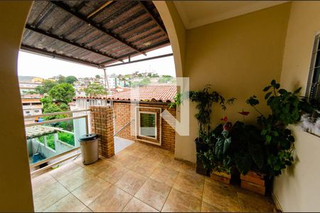 Casa à venda com 600m², 3 quartos e sem vagaÁrea
