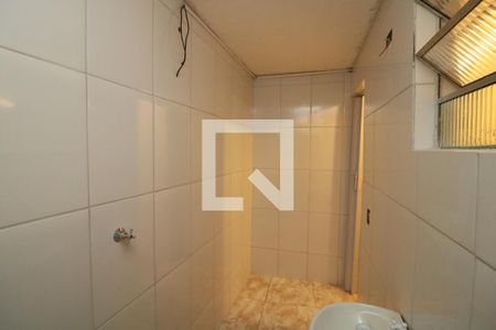 Banheiro de kitnet/studio para alugar com 1 quarto, 25m² em Cidade São Mateus, São Paulo