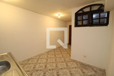 Quarto/Cozinha de kitnet/studio para alugar com 1 quarto, 25m² em Cidade São Mateus, São Paulo