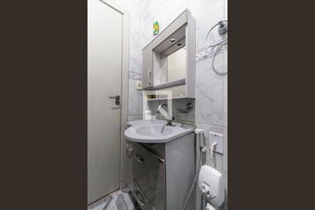 Casa à venda com 170m², 3 quartos e 2 vagasCasa 1 Banheiro