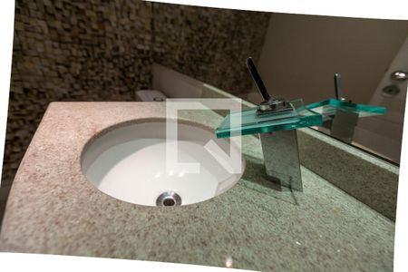 Apartamento à venda com 366m², 5 quartos e 5 vagas Apartamento à venda com 366m², 5 quartos e 5 vagasBanheiro