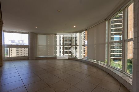 Apartamento à venda com 366m², 5 quartos e 5 vagas