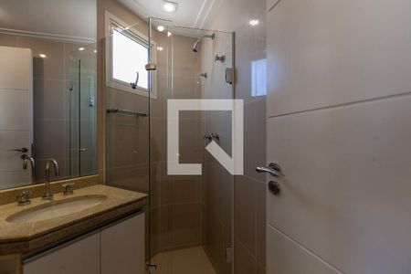 Apartamento à venda com 366m², 5 quartos e 5 vagas Apartamento à venda com 366m², 5 quartos e 5 vagasBanheiro