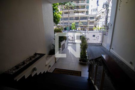 Apartamento à venda com 130m², 4 quartos e 2 vagasFachada