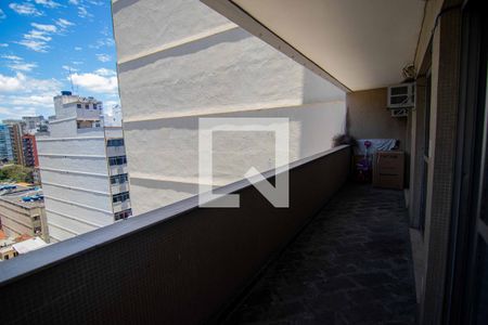 Apartamento à venda com 130m², 4 quartos e 2 vagasVaranda