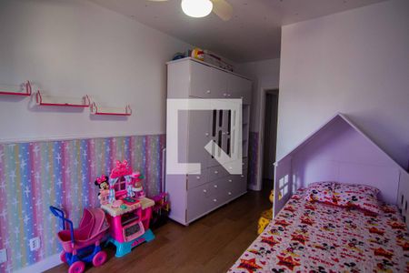 Apartamento à venda com 130m², 4 quartos e 2 vagasQuarto 2