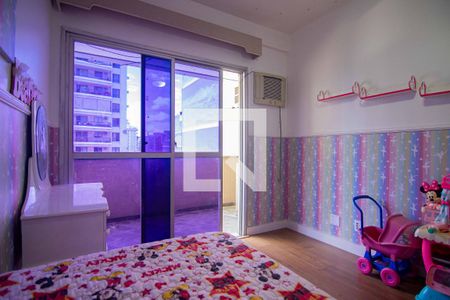 Apartamento à venda com 130m², 4 quartos e 2 vagasQuarto 2