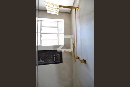 Casa à venda com 306m², 4 quartos e 2 vagasBanheiro Social