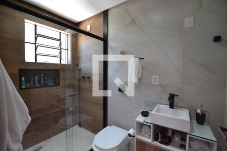Casa à venda com 306m², 4 quartos e 2 vagasBanheiro da Suíte 1