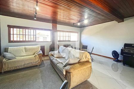 Casa à venda com 306m², 4 quartos e 2 vagasSala Íntima