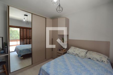 Casa à venda com 306m², 4 quartos e 2 vagasSuíte 1