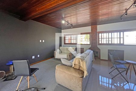 Casa à venda com 306m², 4 quartos e 2 vagasSala Íntima
