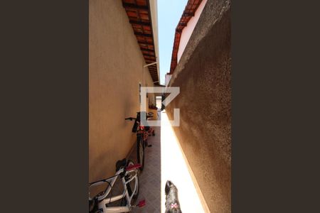 Casa à venda com 398m², 3 quartos e 3 vagasCorredor externo 1