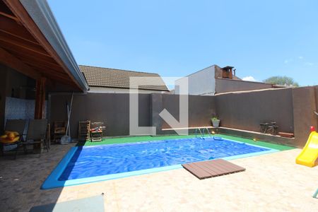 Casa à venda com 398m², 3 quartos e 3 vagasQuintal - Piscina