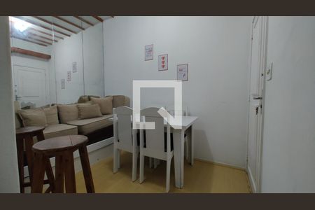 Sala de apartamento à venda com 1 quarto, 40m² em Leblon, Rio de Janeiro