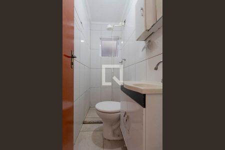 Casa para alugar com 60m², 2 quartos e 1 vaga Casa para alugar com 60m², 2 quartos e 1 vagaBanheiro