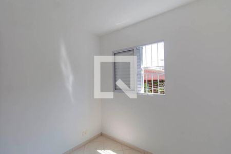 Quarto 2 de casa para alugar com 2 quartos, 60m² em Jardim Hercilia, São Paulo