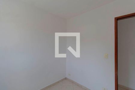 Quarto 2 de casa para alugar com 2 quartos, 60m² em Jardim Hercilia, São Paulo